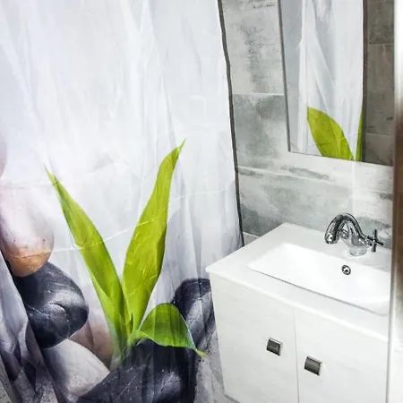 Lakeside Apartmanhaz * Soltvadkert